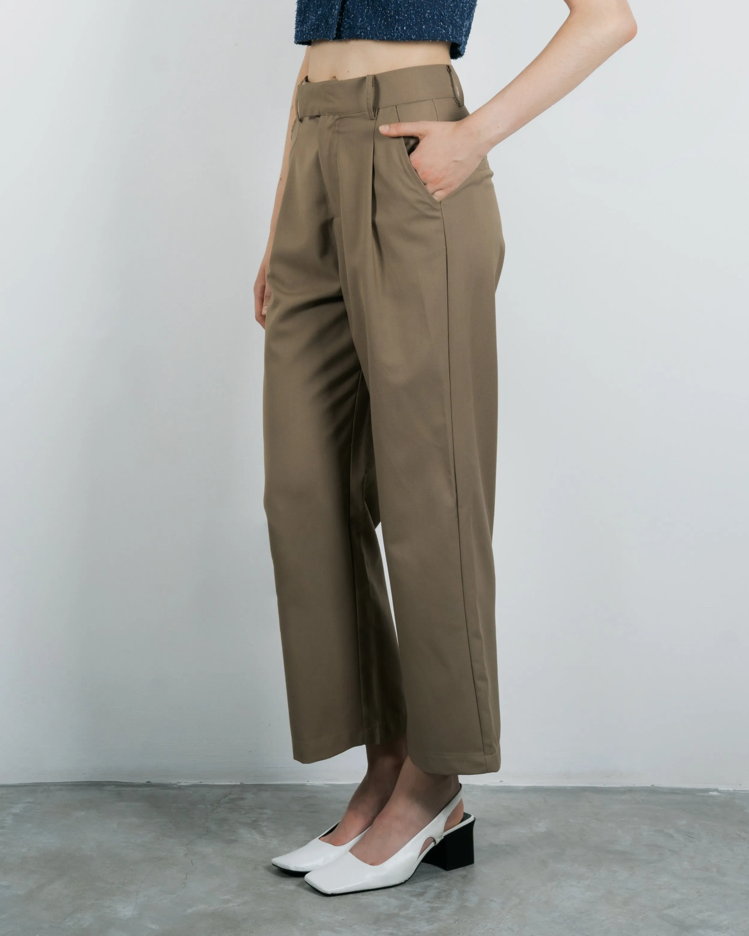 High Waist Pleated Trousers (Khaki)