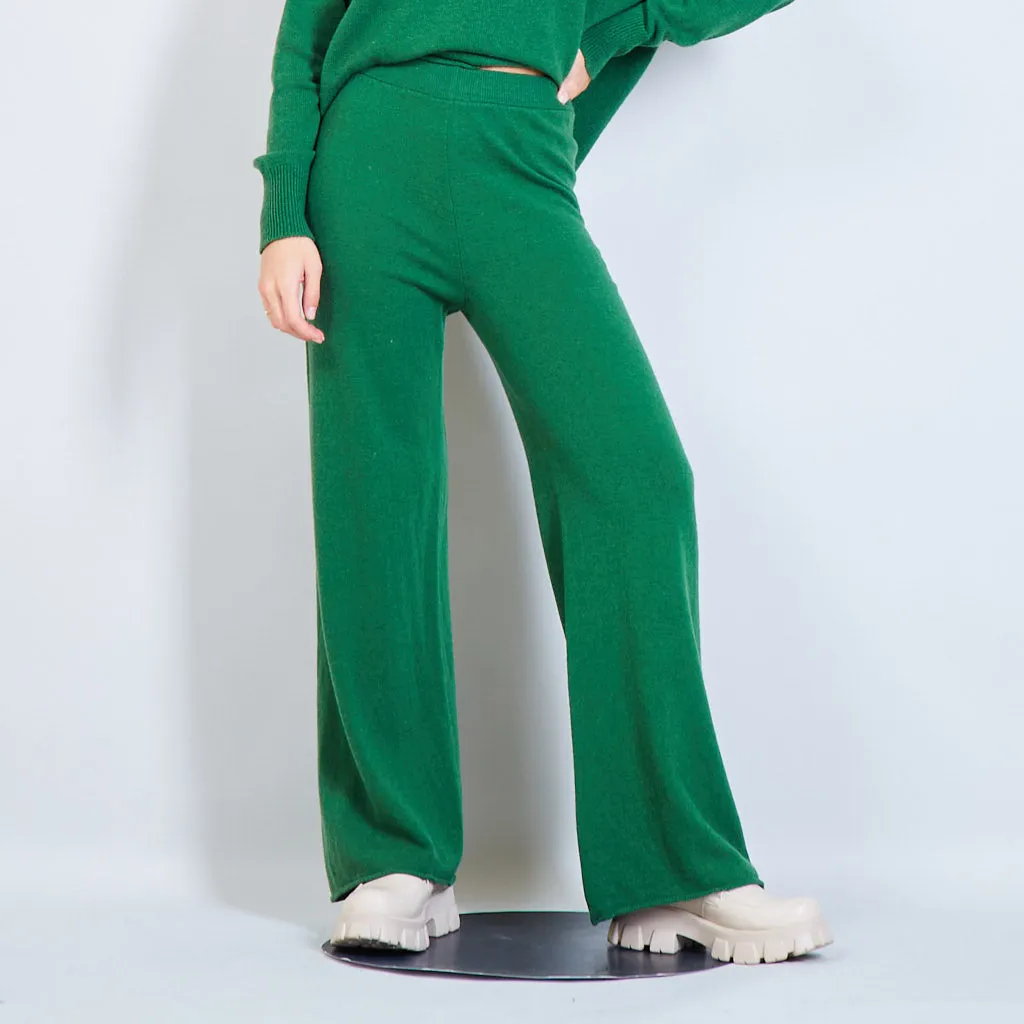 High-waisted wide leg trousers in solid color wholesale