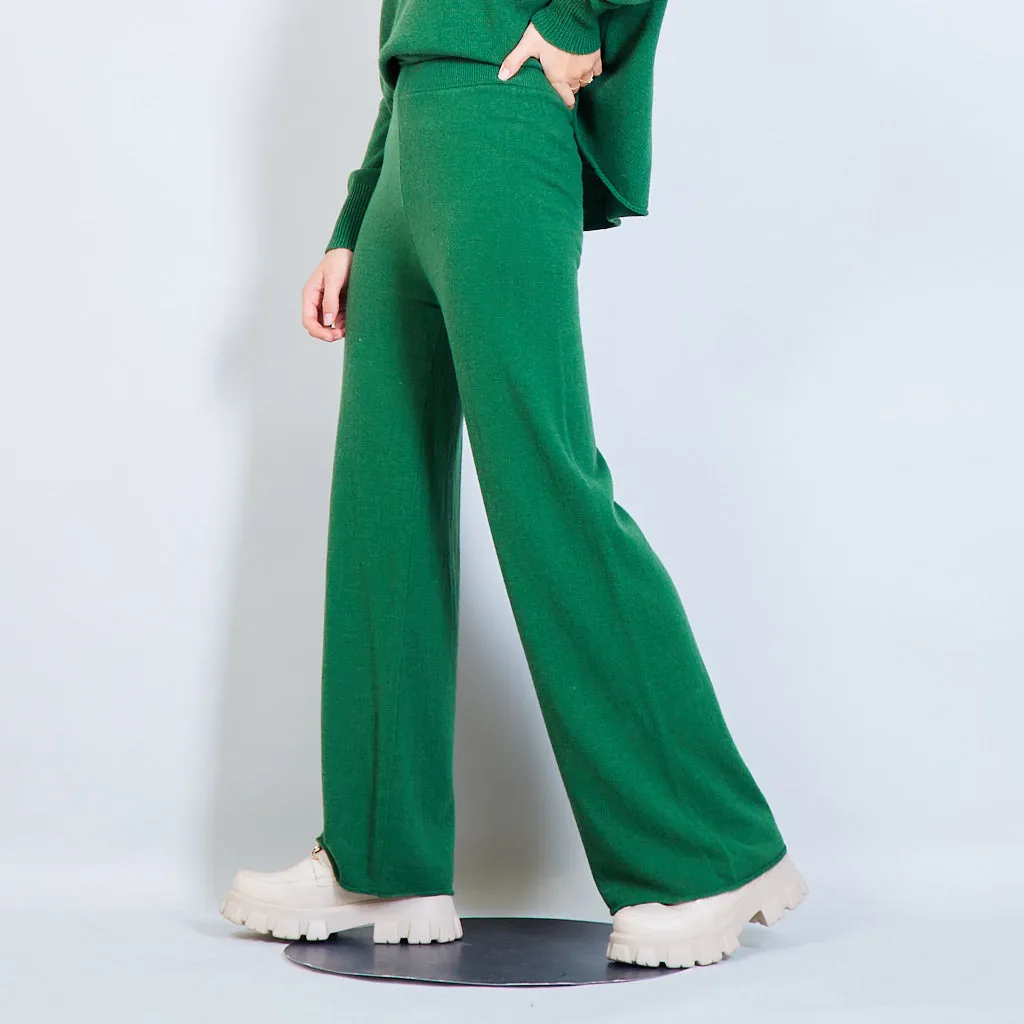 High-waisted wide leg trousers in solid color wholesale