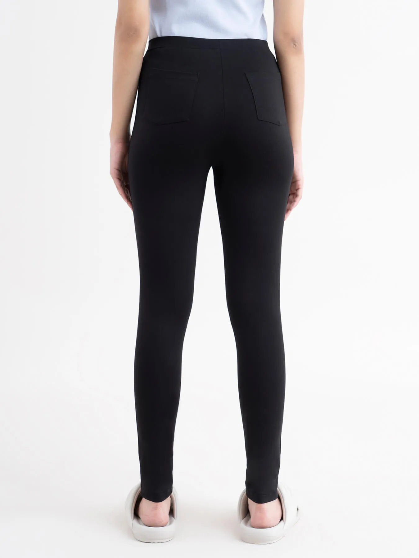 LivIn Air Leggings - Black