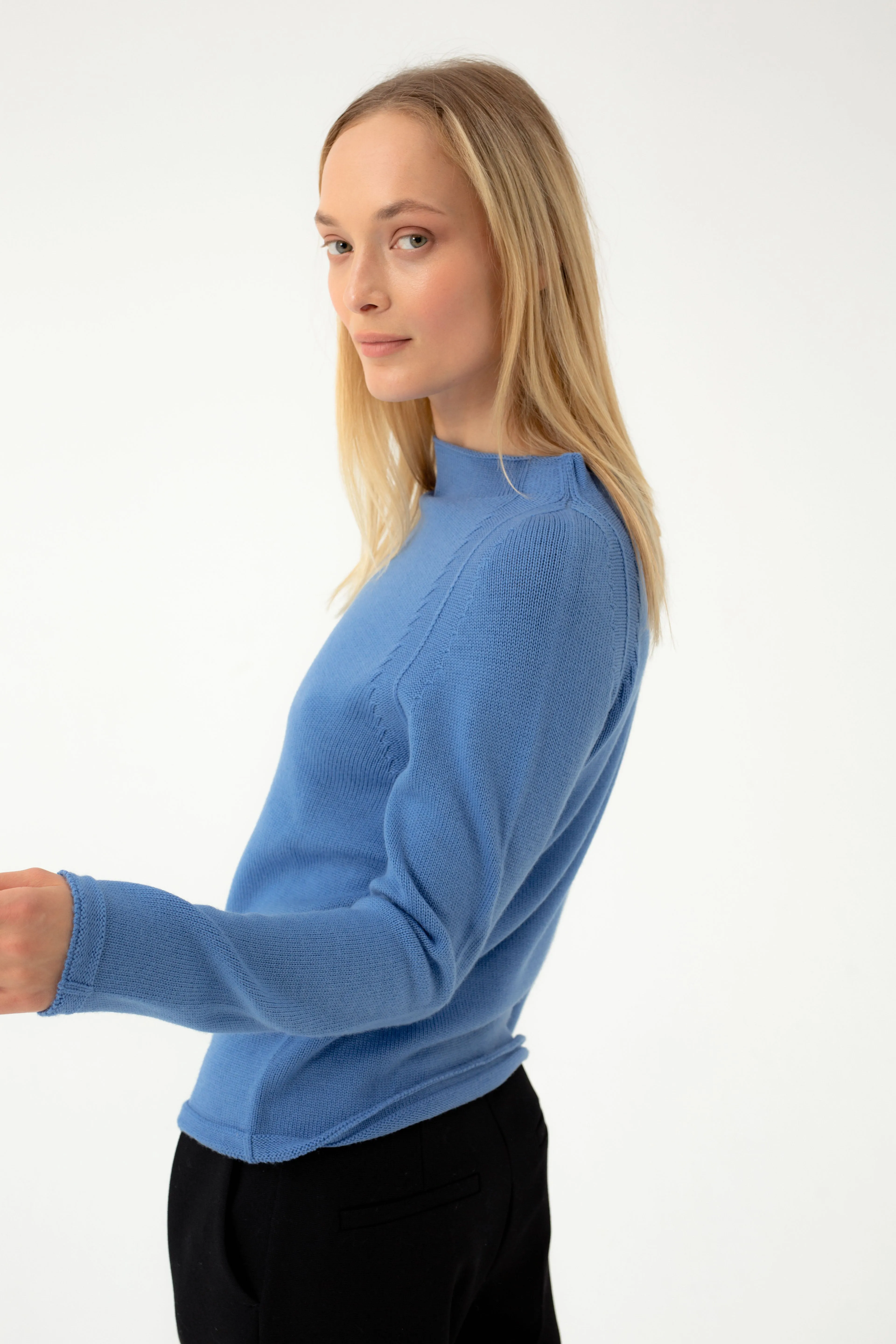 PURE WOOL LIGHT BLUE SWEATER